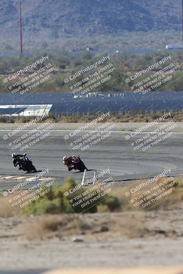 media/Nov-16-2025-Race Pace (Sun) [[8c5fa54630]]/Non Verified Riders (1st 20 Minutes)/1-Turn 14 (10am)/